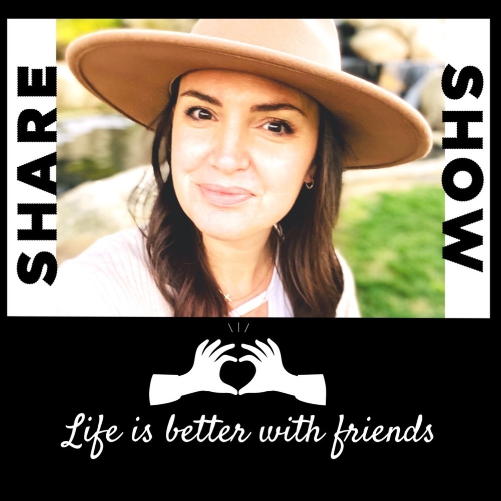 💖 @rachelklincoln is LIVE NOW! Get ready…the Next Live Show is 3/29💖 - Picture 11 of 14